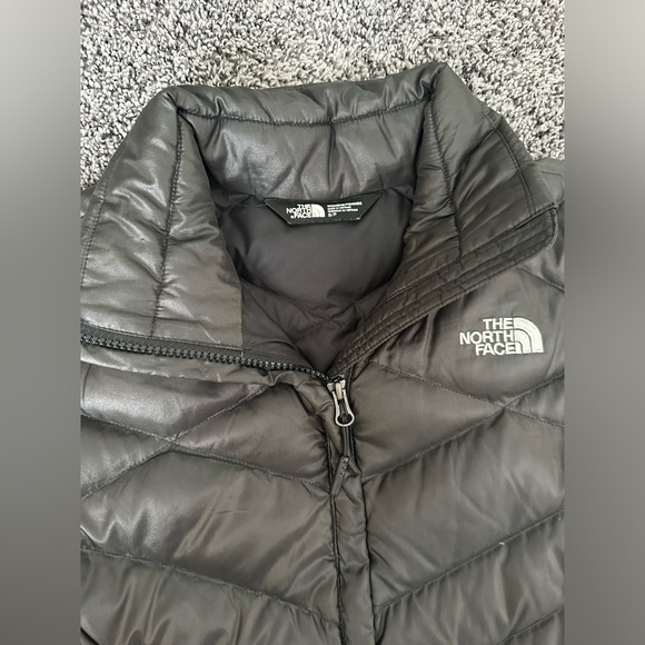 The North Face Aconcagua 550 Down Puffer Zip Jacket Women's Size Small - Picture 3 of 10
